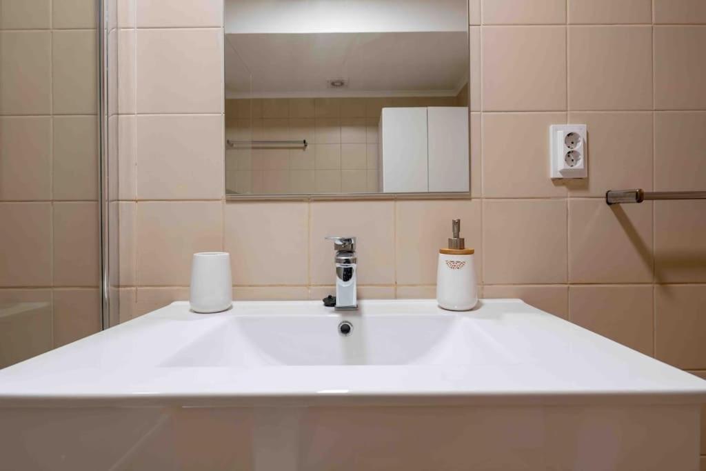 Apartamento By The Sea III Lido - Com Piscina Funchal  Exterior foto